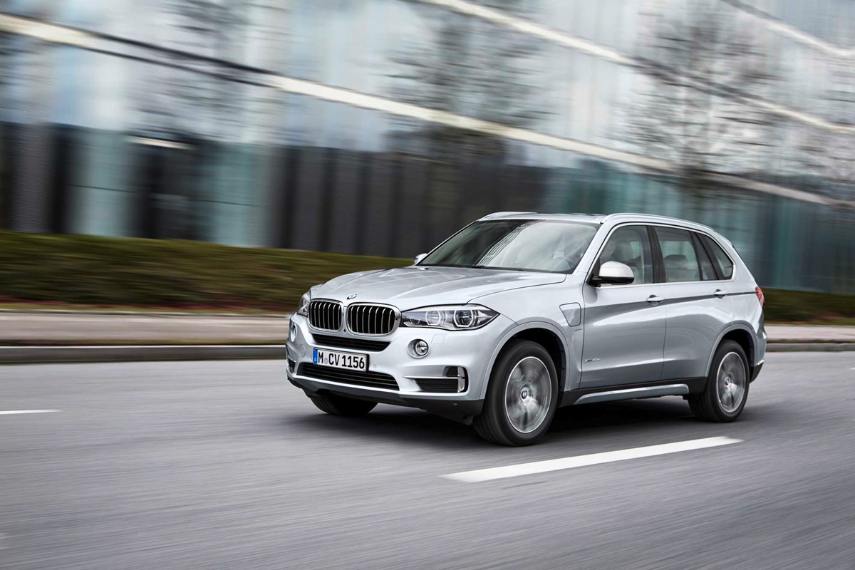 BMW X5 PHEV SUV review Car Keys