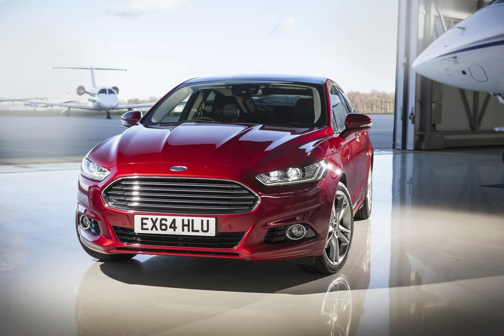 2015 Ford Mondeo mid-size saloon