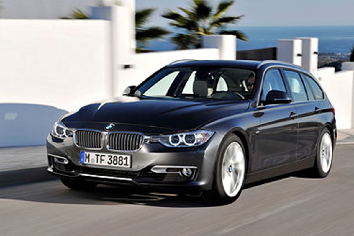 BMW 330d Luxury Touring Car Keys