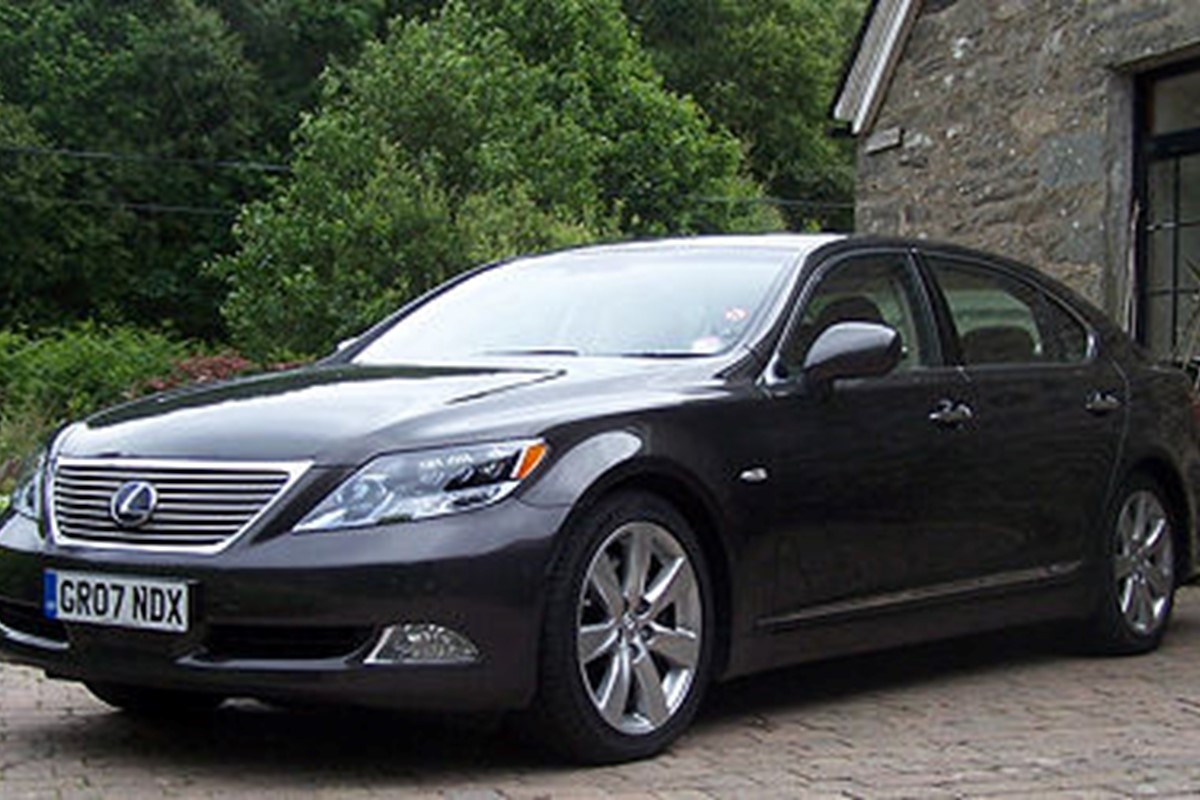 Lexus LS 600h L - Car Keys