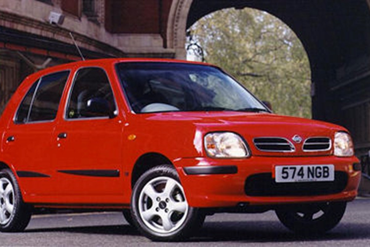 Nissan 2000 года