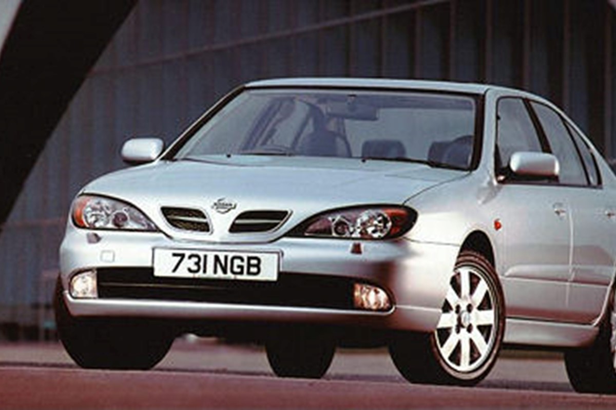 Nissan primera седан