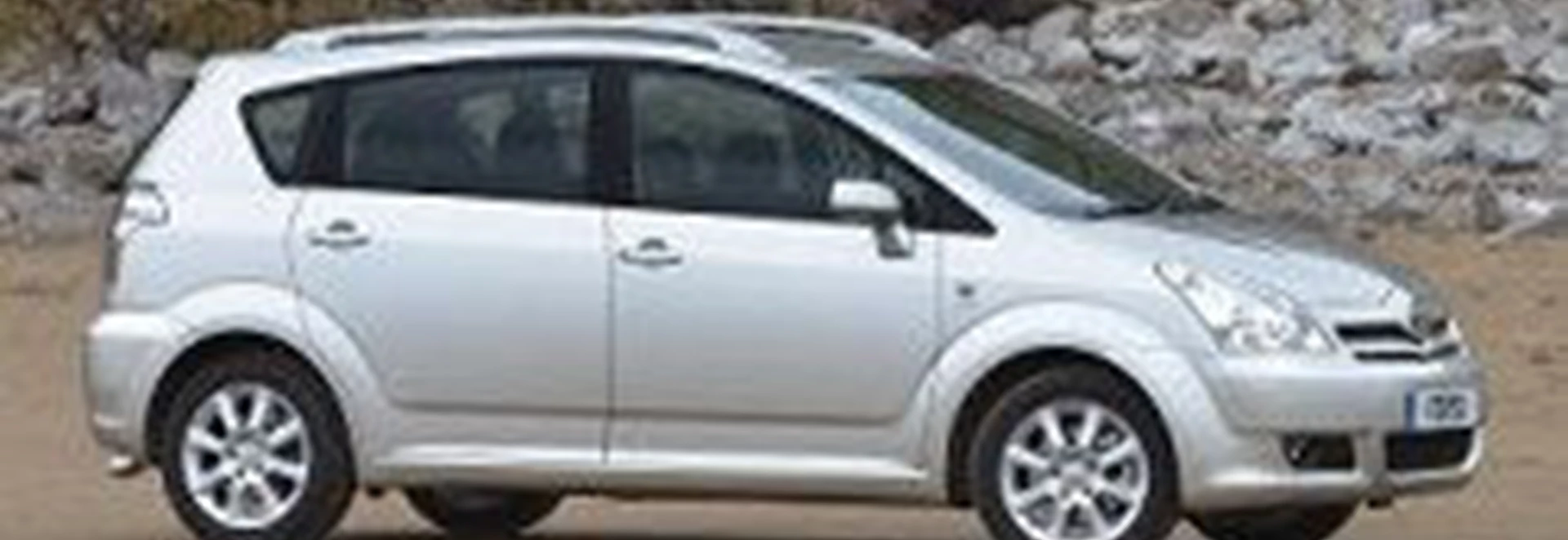 Toyota Corolla Verso 1.8 T Spirit (2004) 