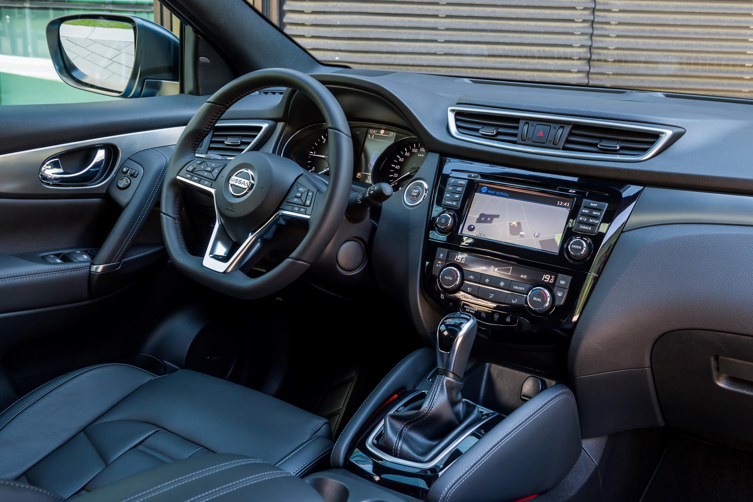 Nissan Qashqai 1.6 DIGT Tekna SUV review Car Keys
