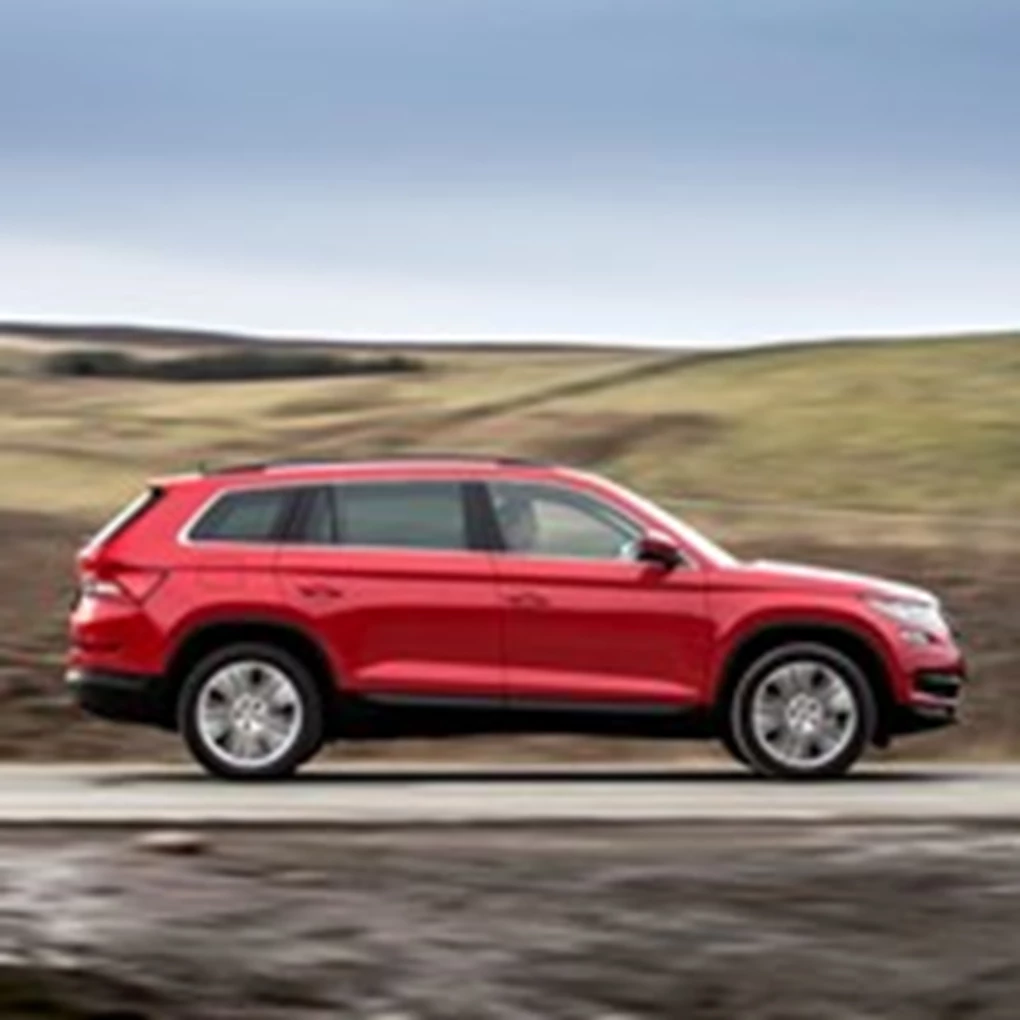 Skoda Kodiaq 2.0 Litre TDI 148bhp 4x4 SE SUV Side View