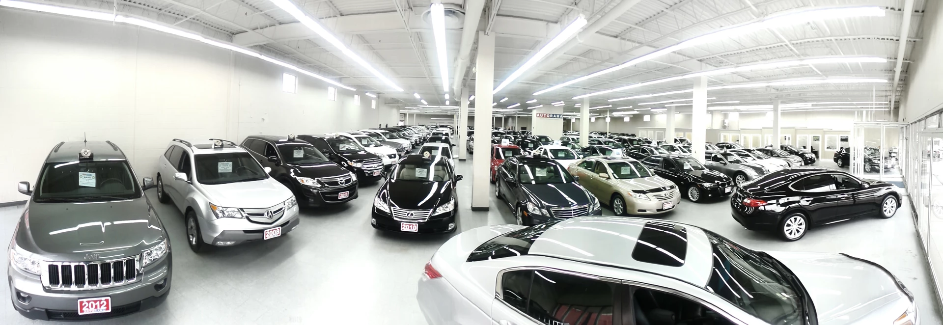 Virtual tour of car dealerships from around the world 
