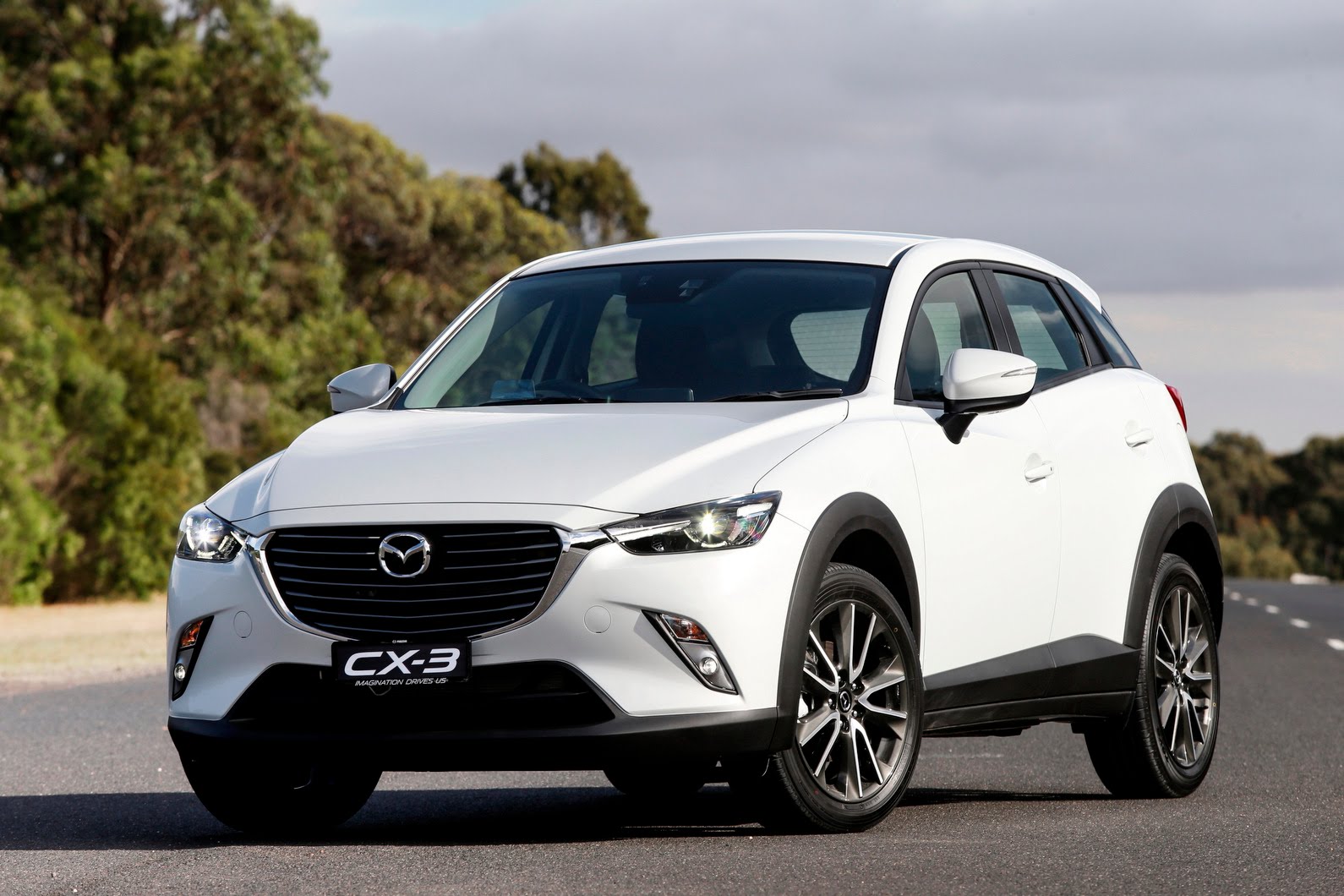 Mazda cx ru. Мазда cx3. Mazda CX-3 2015. Mazda CX 3 белая. Мазда ц Икс 3.