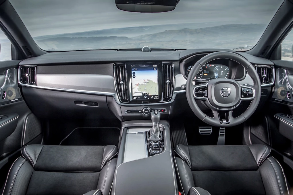 2017 Volvo V90 Estate