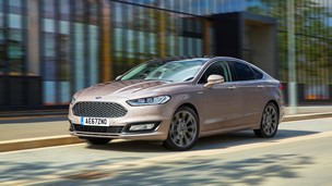 Bmw Unveils Bonkers M8 Gte Racer Car Keys