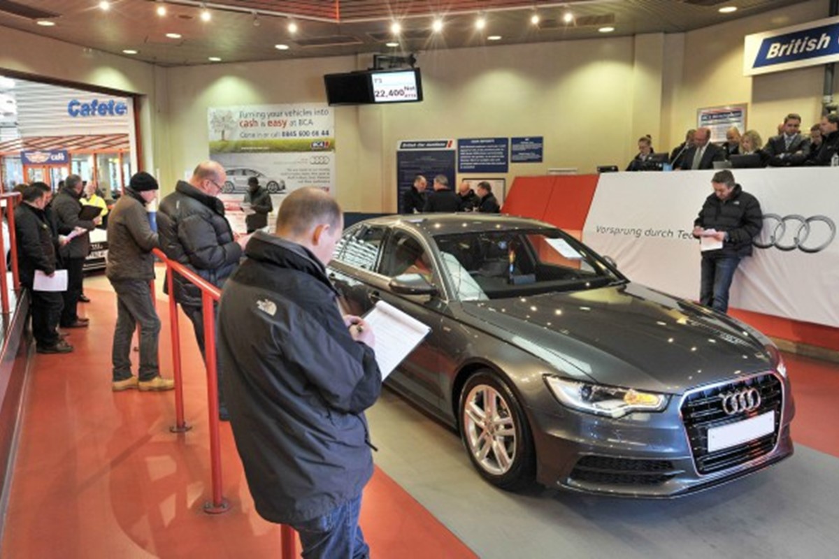 How to buy at a car auction