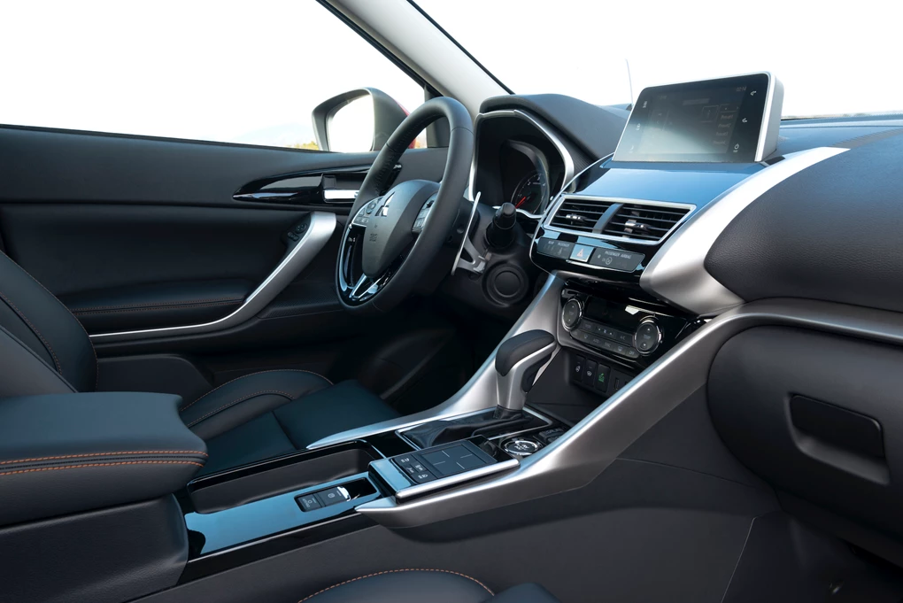 2018 Mitsubishi Eclipse Cross mid-size SUV