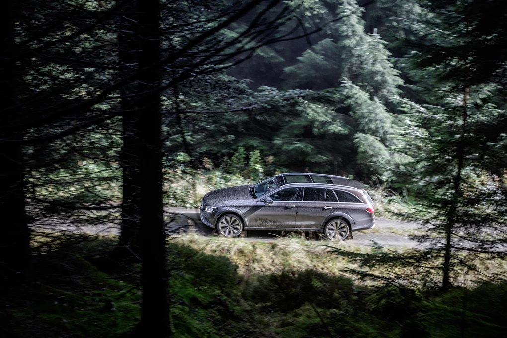 2017 Mercedes-Benz E-Class All-Terrain off-roading estate