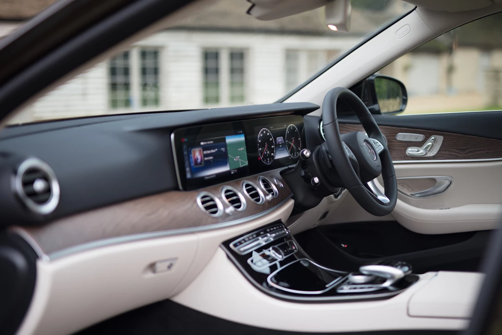 2017 Mercedes-Benz E-Class All-Terrain off-roading estate
