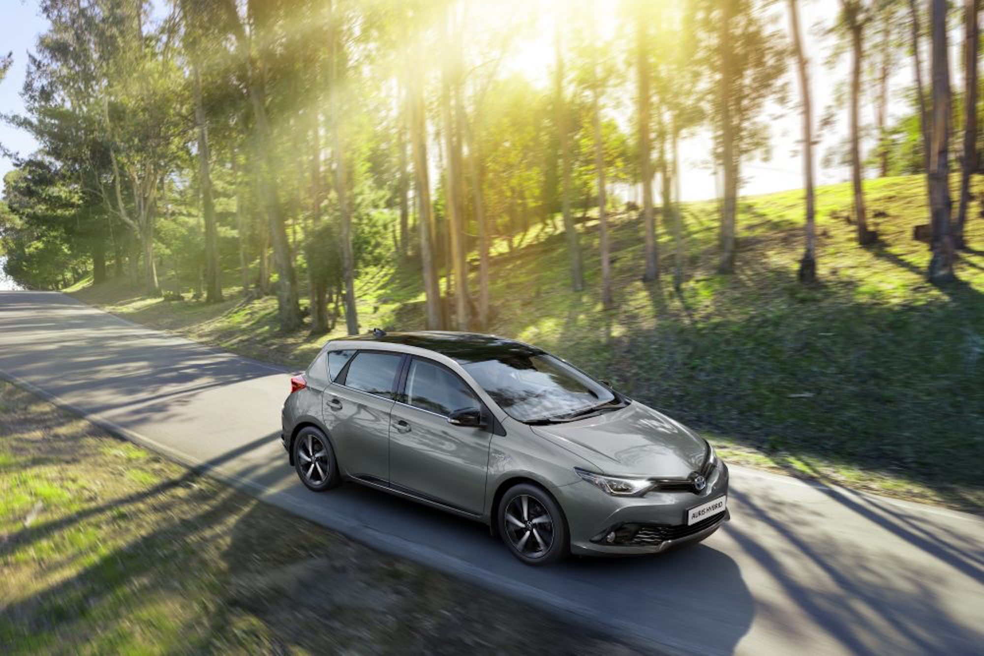 Toyota launches refreshed Auris range for 2018