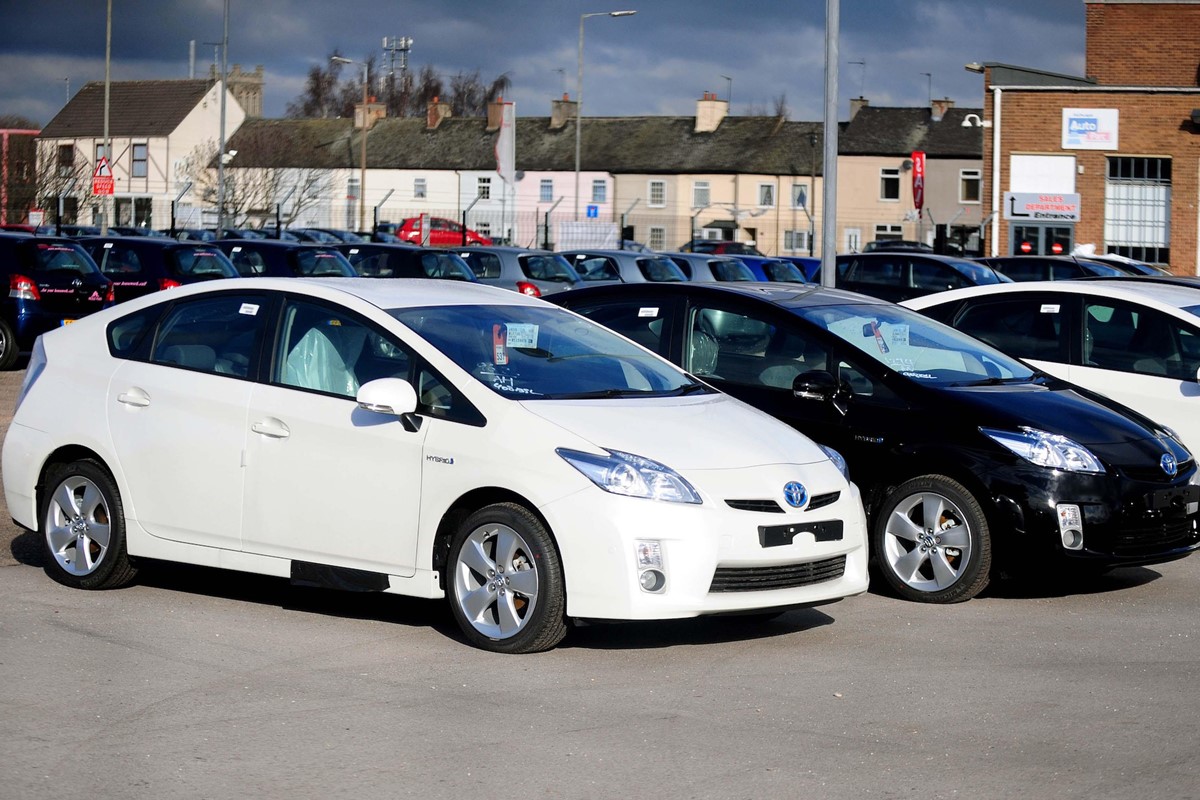 hybrid and electric car sales set to overtake sel