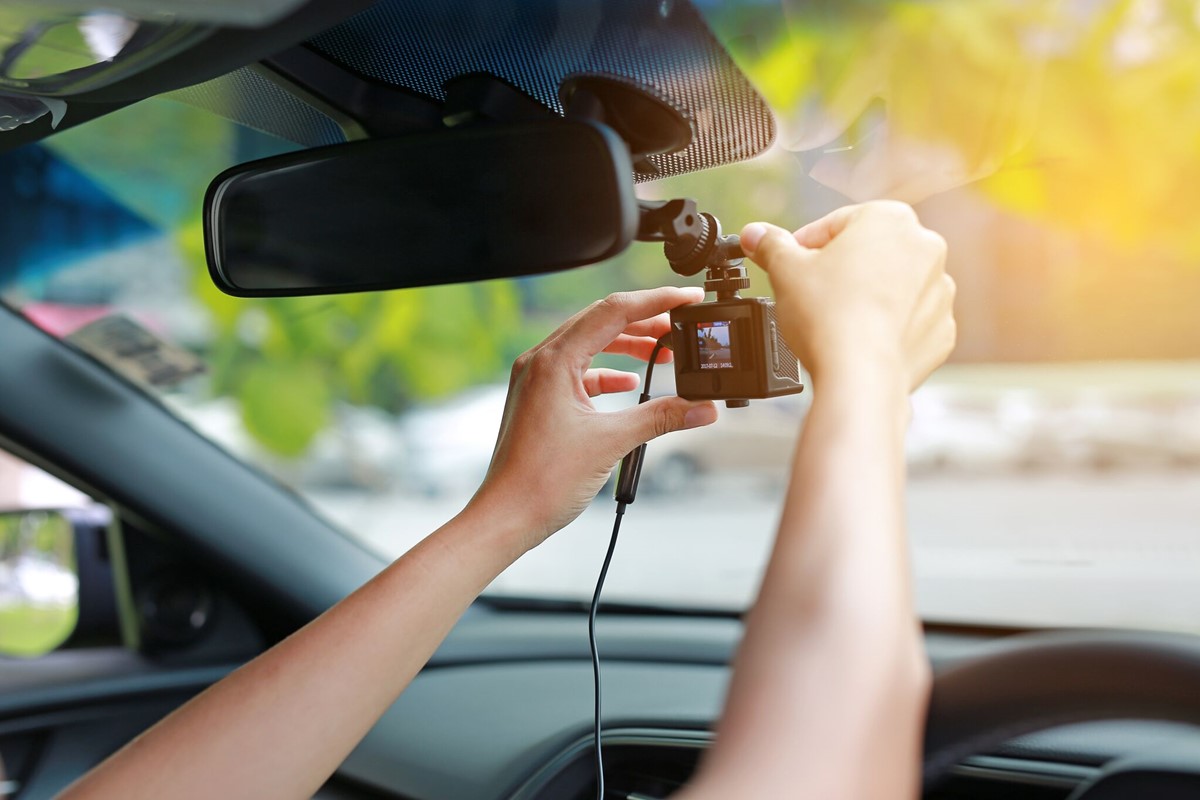 Dash cam laws, are dash cams legal? Car Keys