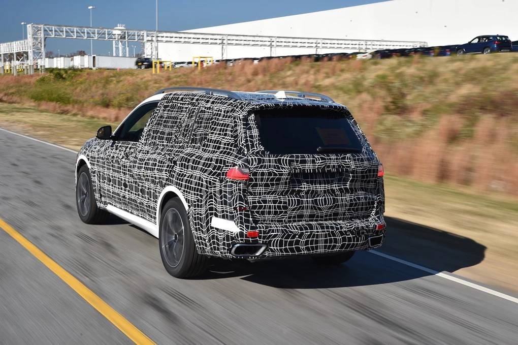 2019 BMW X7 luxury large SUV