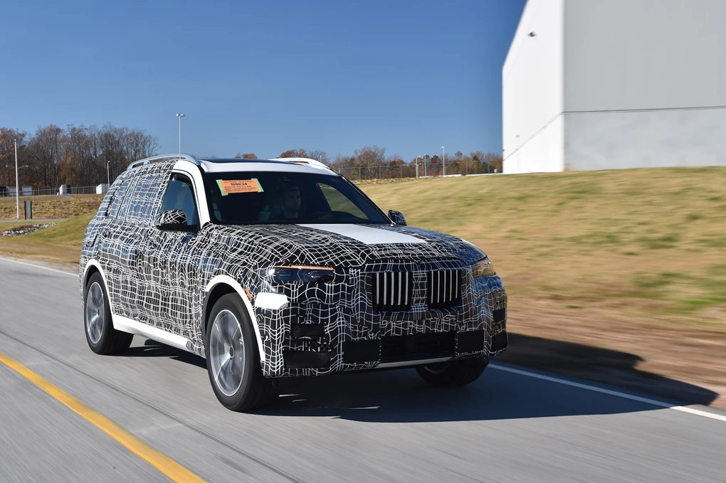 2019 BMW X7 luxury large SUV