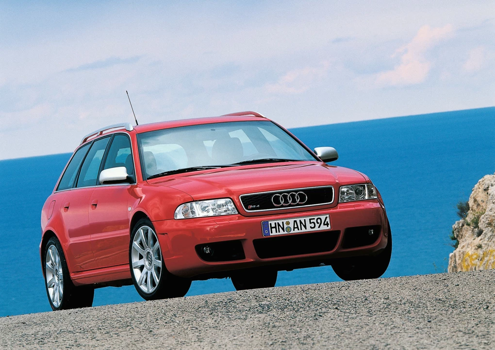 2000 Audi RS 4 Avant performance estate