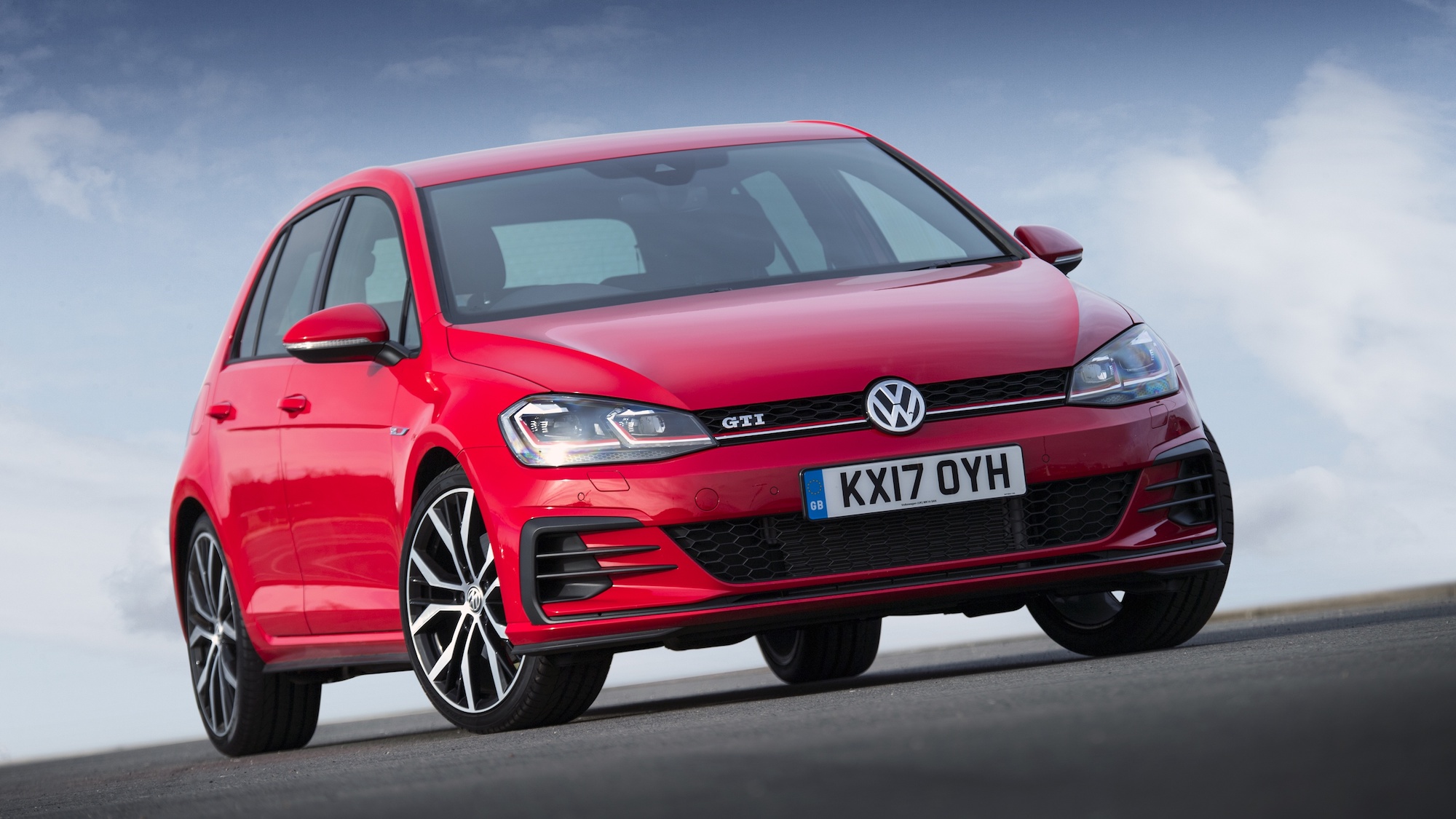 2017 Volkswagen Golf GTI Performance review - Car Keys