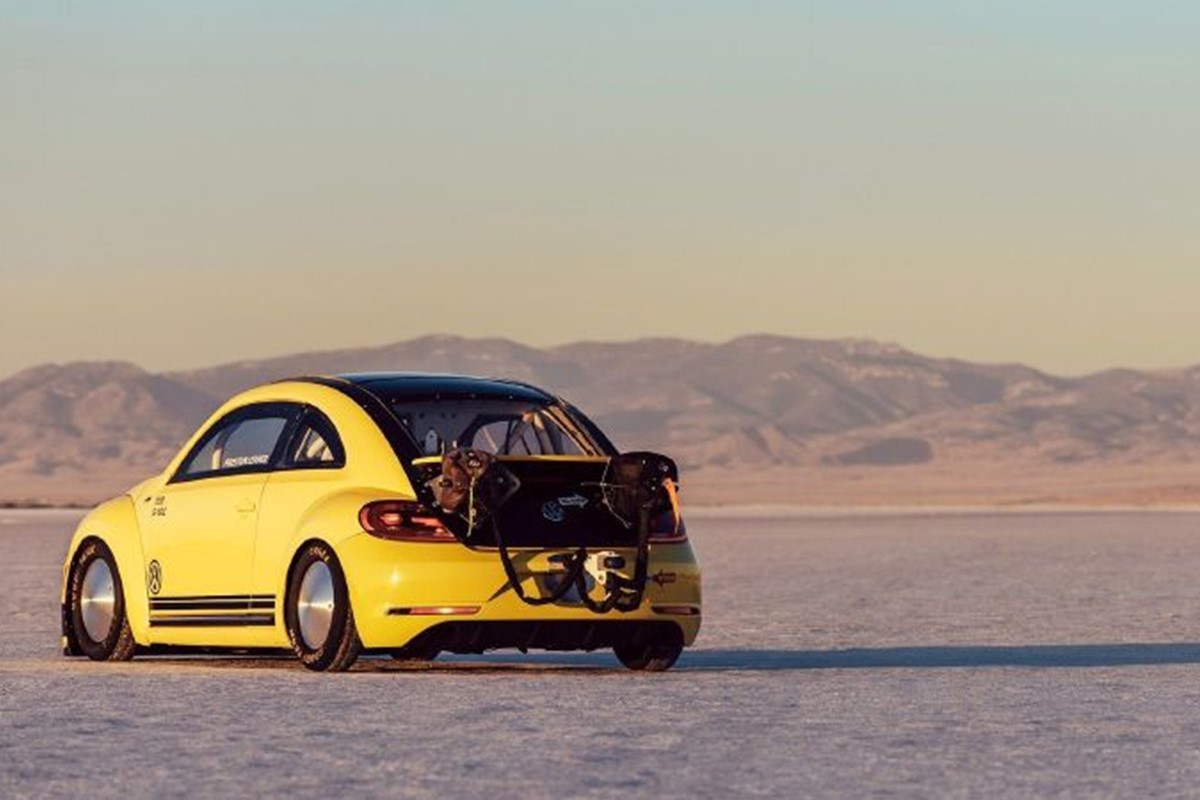 Meet the world’s fastest Volkswagen Beetle, a 205mph wonderbug Car Keys