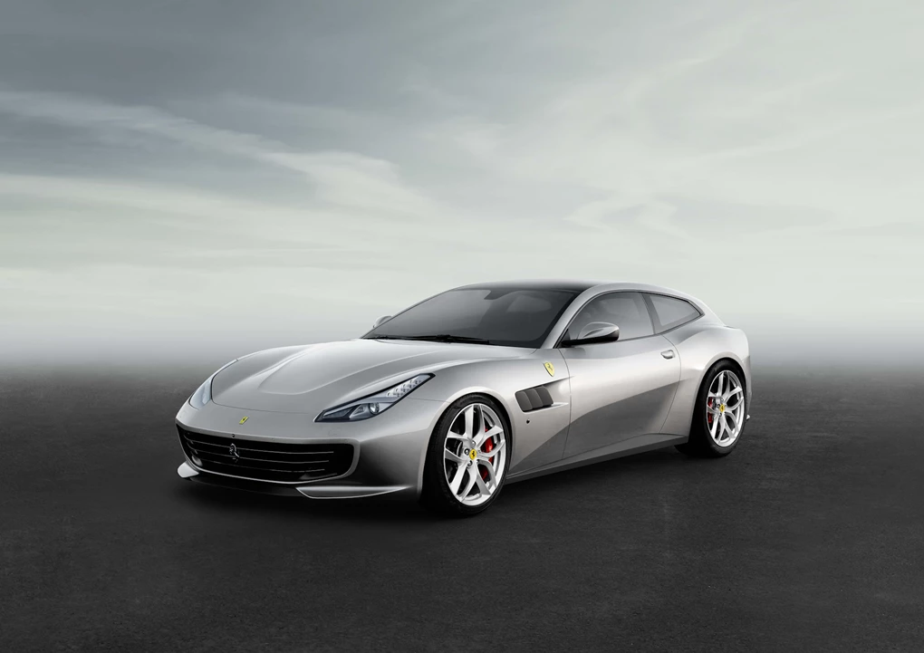2017 Ferrari GTC4 Lusso shooting brake