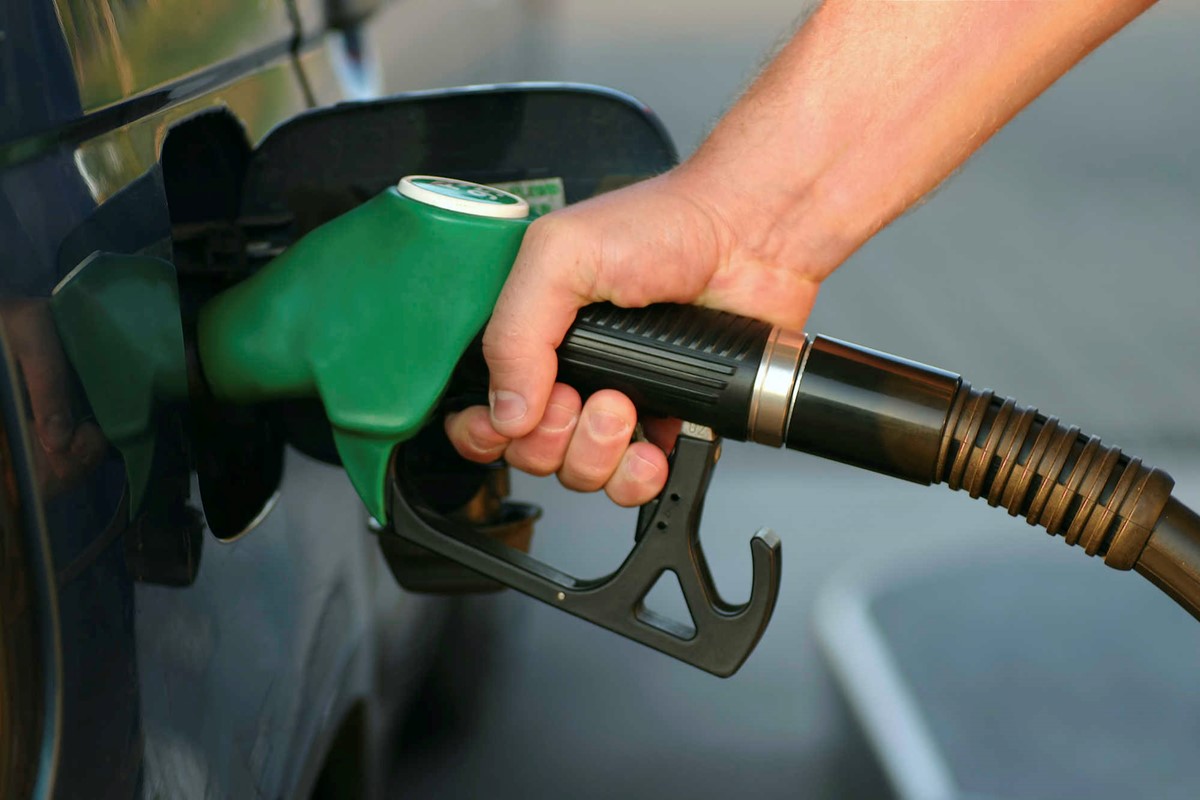 Unleaded and Super Unleaded Fuel Explained Car Keys