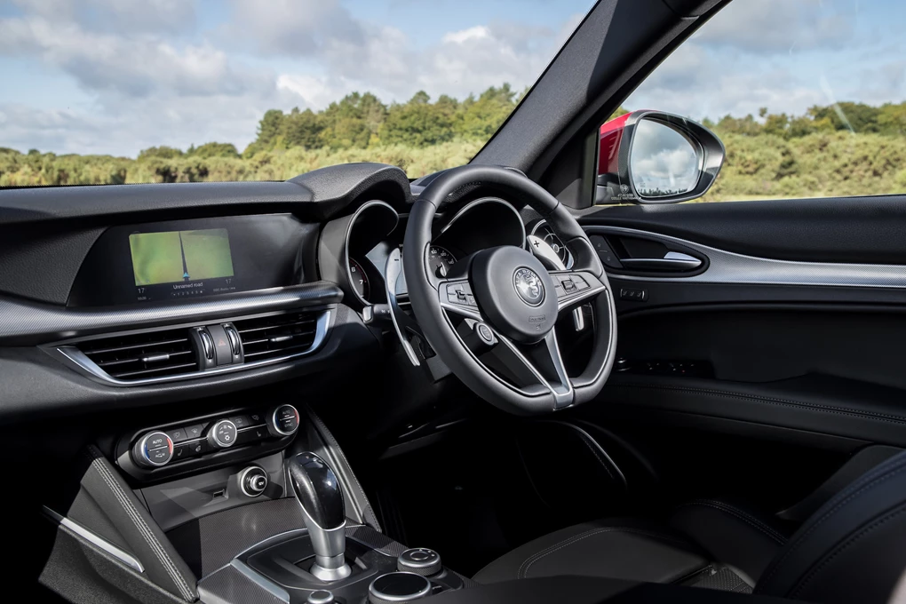 2018 Alfa Romeo Stelvio mid-size SUV