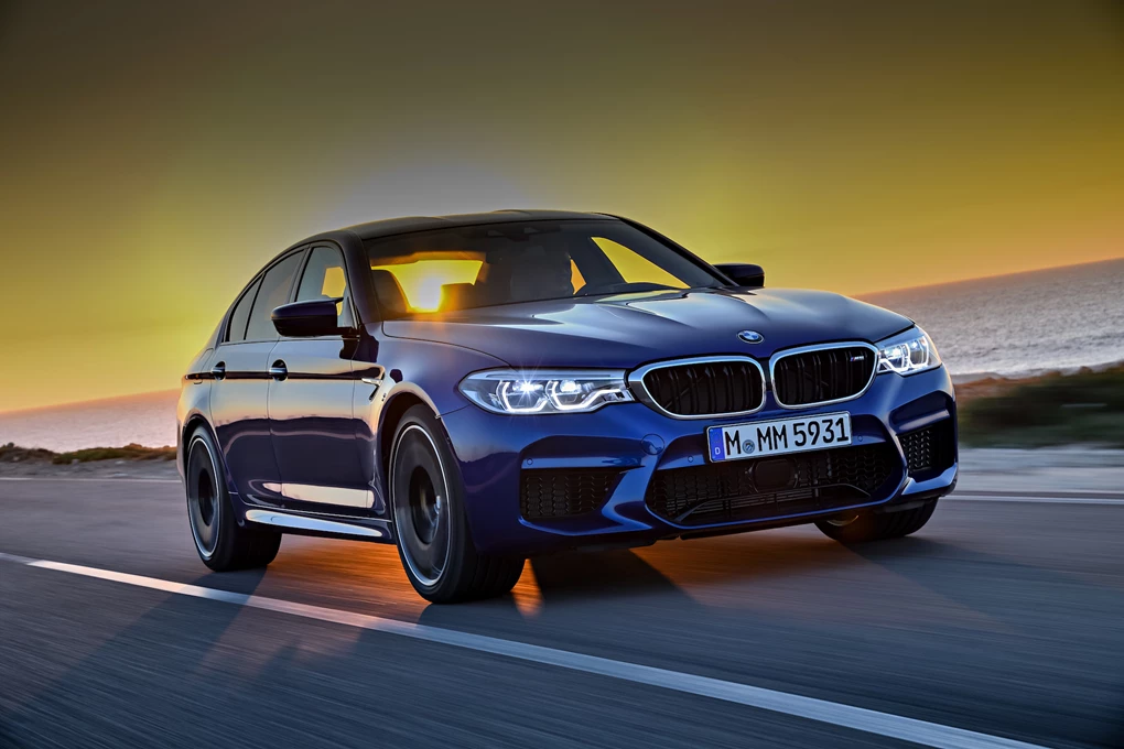 2018 BMW M5 performance saloon