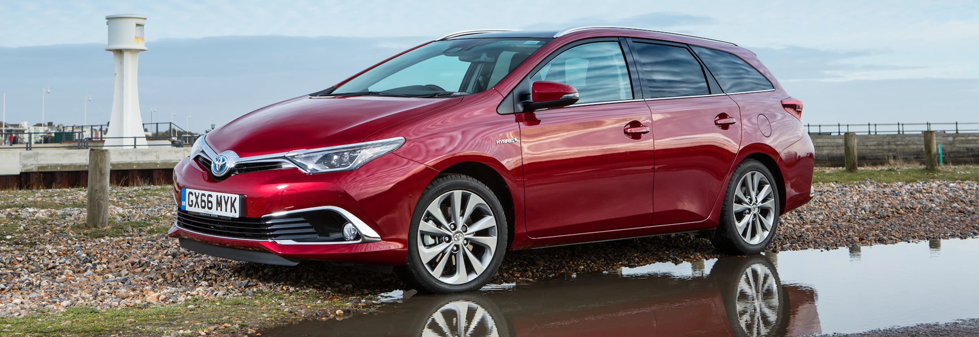 Toyota Auris Hybrid Touring Sports Review Car Keys