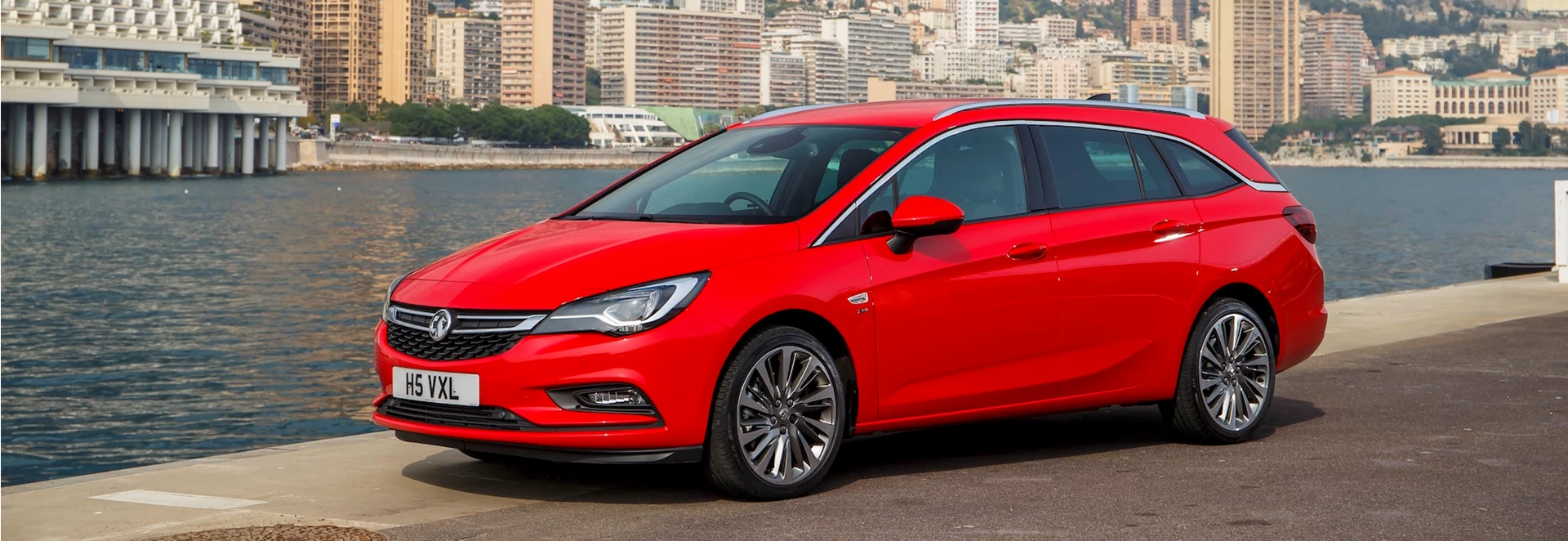 18 Vauxhall Astra Sports Tourer Review Car Keys