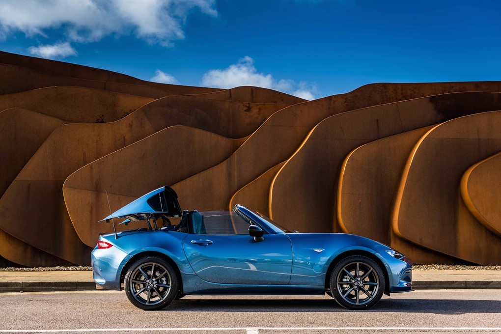 Modellino Mazda MX-5 Miata Blu Metallizzato, MicroTurbo Scala 1:64, Nuovo In Confezione