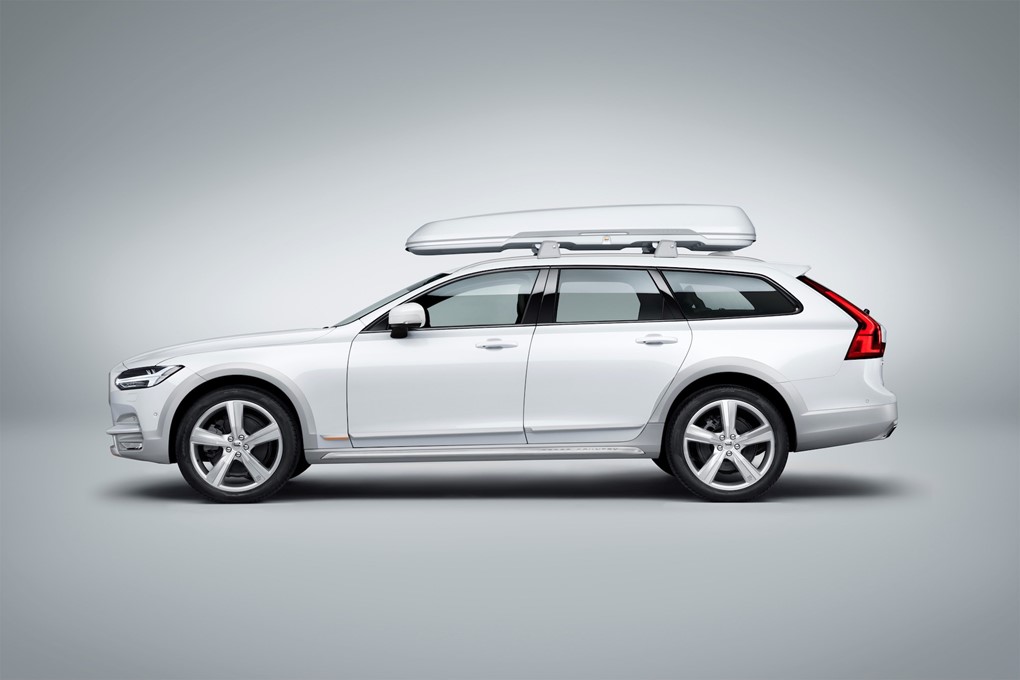 18 Volvo V90 Cross Country Ocean Race Review Car Keys