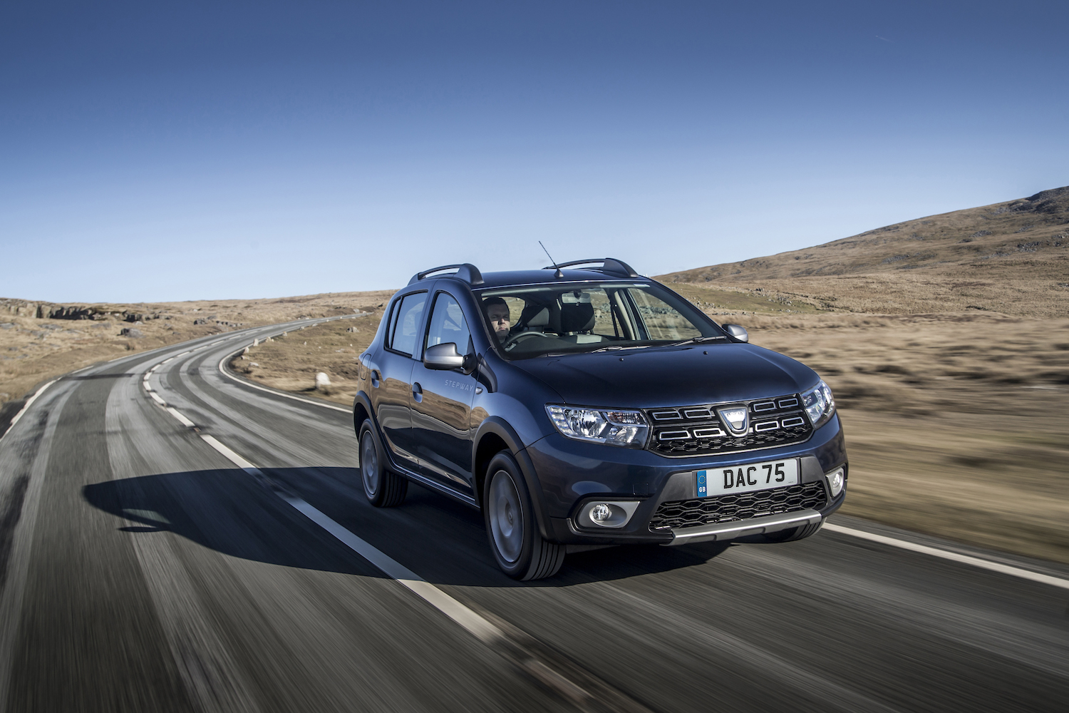 5 key features on the 2019 Dacia Sandero Stepway Car Keys