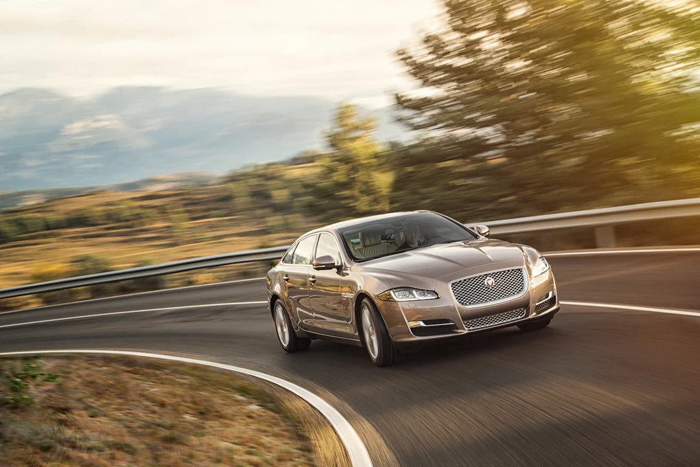 Jaguar XJ