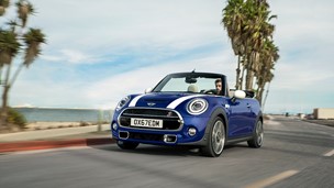 Mini Convertible 2019 review