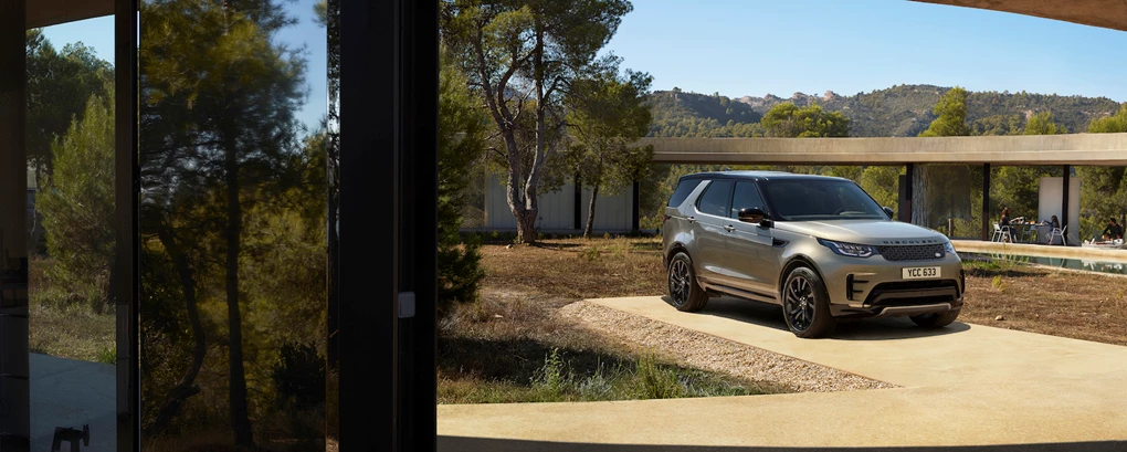 2019 Land Rover Discovery Landmark Edition