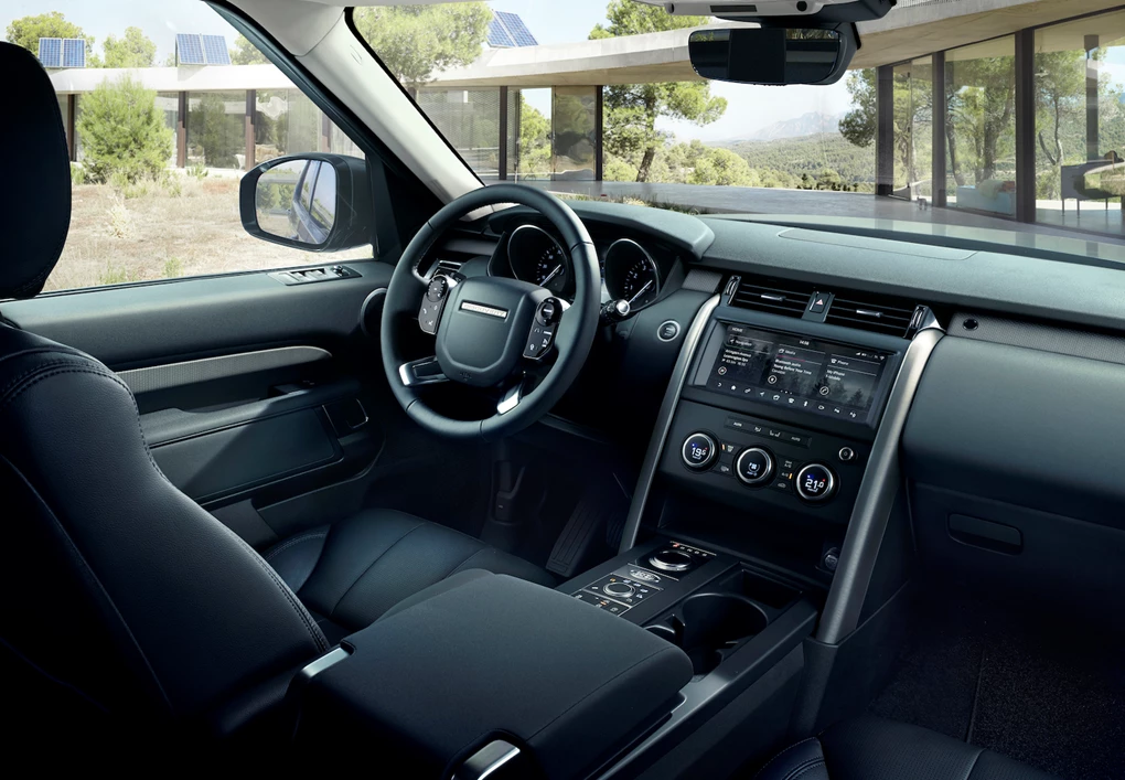 2019 Land Rover Discovery Landmark Edition