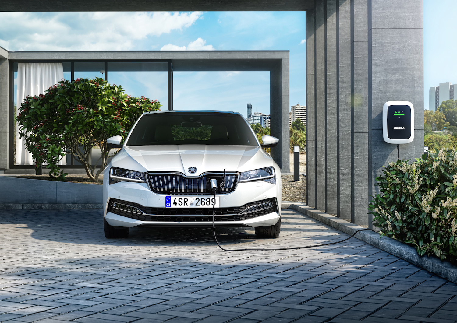 Superb plug in shop hybrid