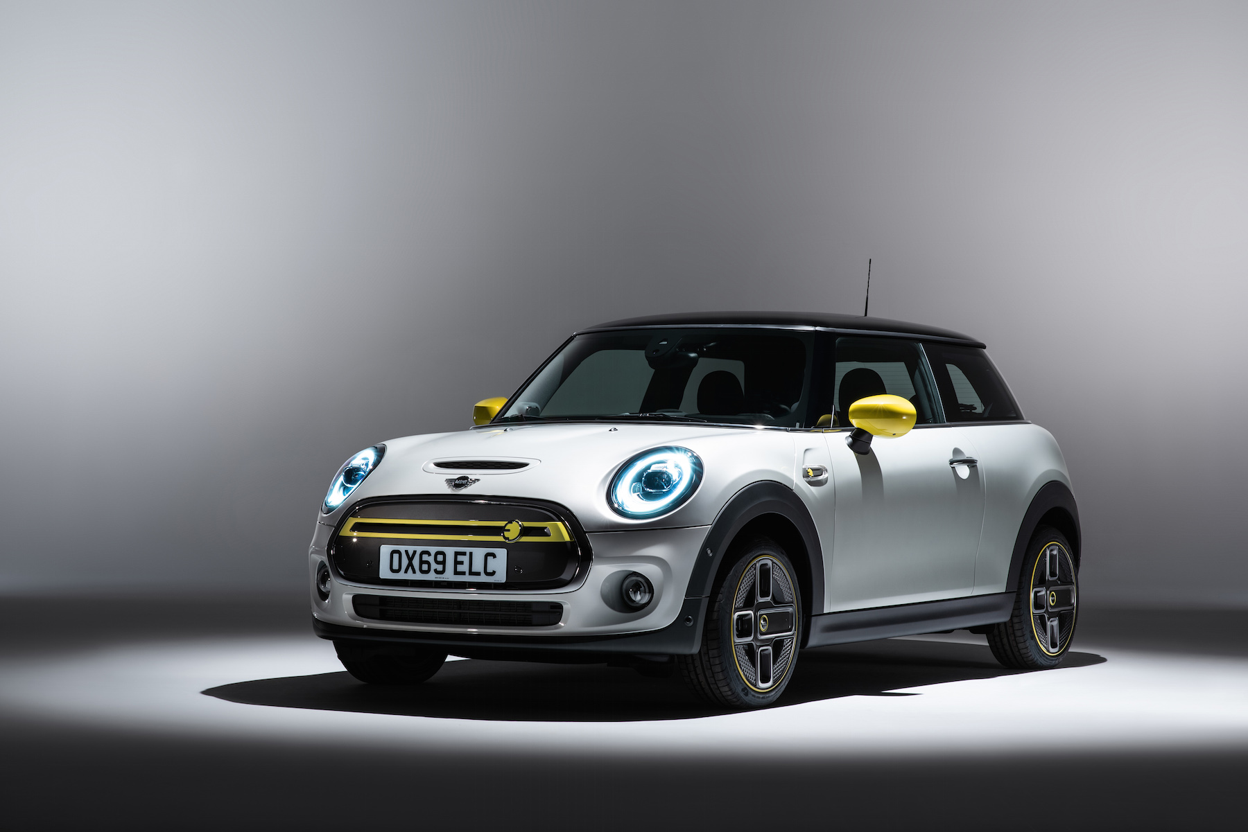 MINI Electric fully revealed One of the lightest EVs on sale Car Keys