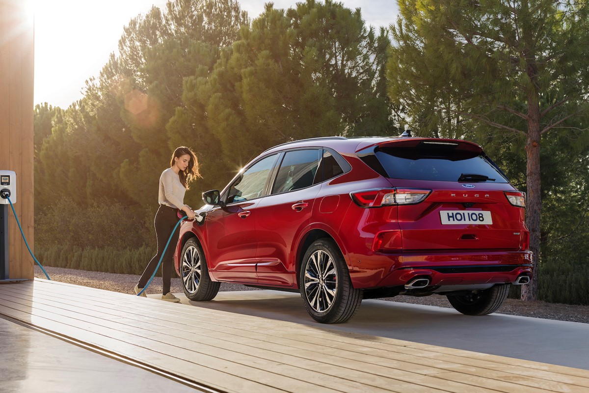 Prices and specs revealed for the all-new 2020 Ford Kuga ... Prices and specs revealed for the all-new 2020 Ford Kuga ...