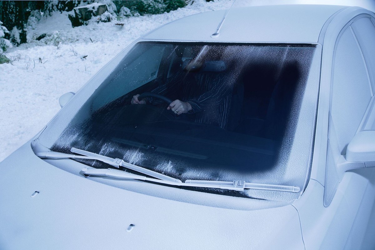 Why you could be fined while waiting for your car to defrost Car Keys