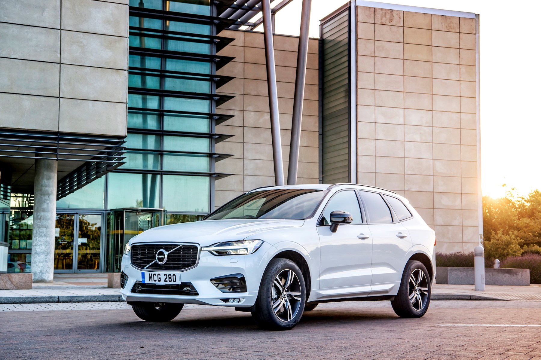 Volvo XC60 B5 mildhybrid 2020 review Car Keys