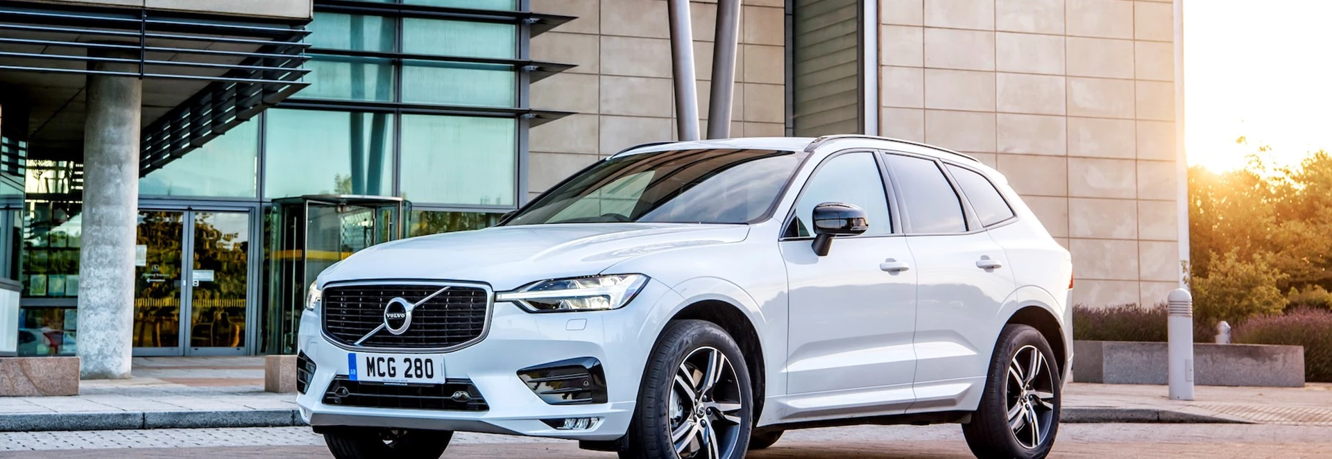 Volvo Xc60 B5 Mild Hybrid Review Car Keys