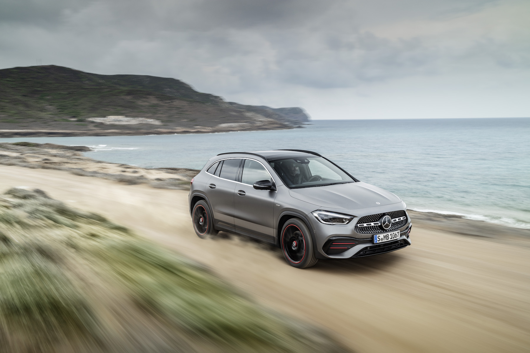 Prices And Specs Revealed For New Mercedes Benz Gla Crossover Car Keys