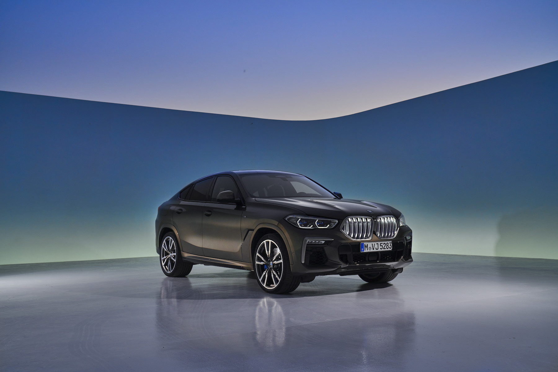 5 Reasons Why The New Bmw X6 Is 2020 S Boldest Suv Car Keys