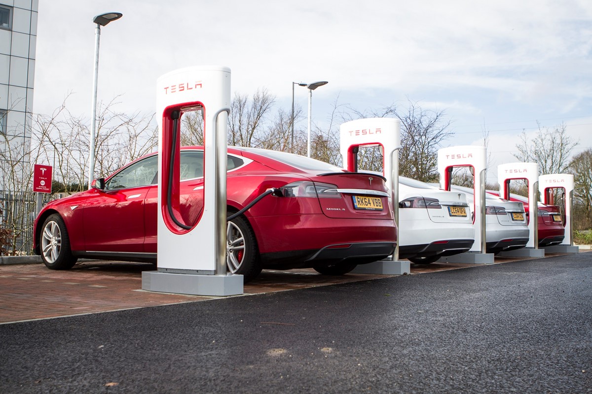 Best electric car charging providers named 2020 - Car Keys