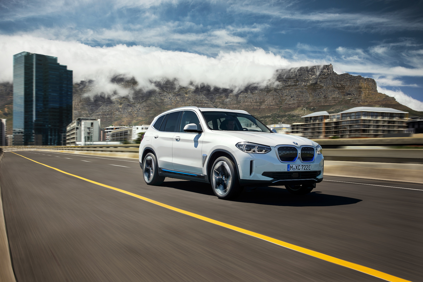 Ix3 suv best sale