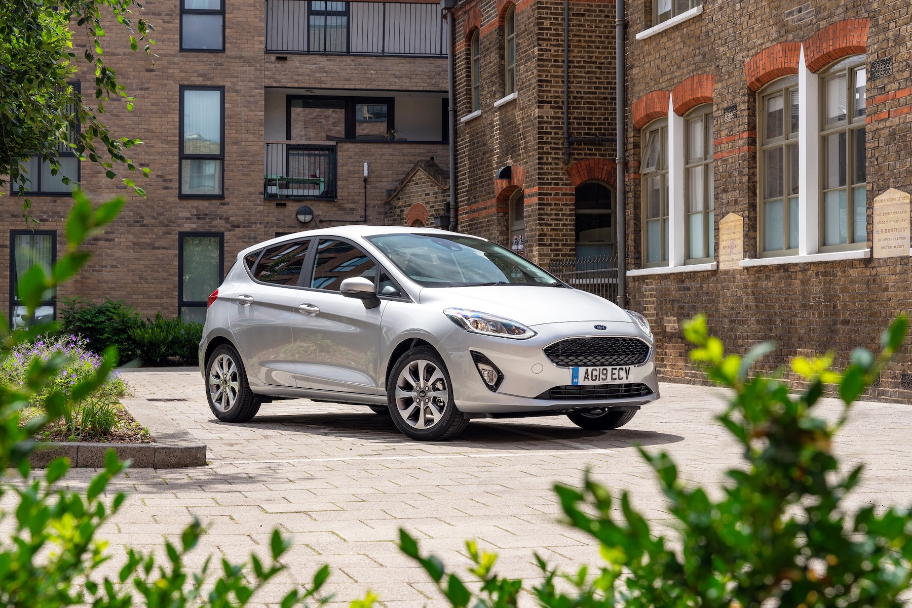 Ford fiesta mild clearance hybrid 2021
