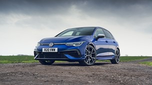 Volkswagen Golf R 2021 Review